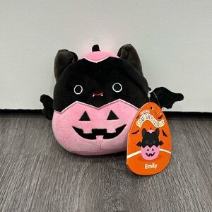 3x$25 ‼️ Emily the Bat Squishmallow